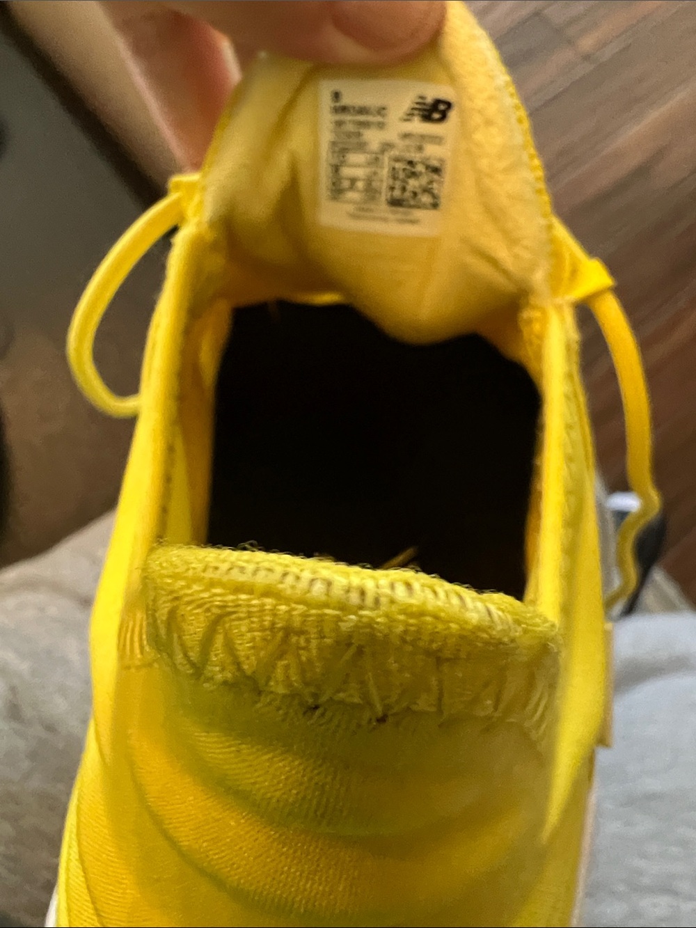New Balance fresh foam Roav Bright Yellow Mesh Sneakers with White Accent Sz 10 - Picture 12 of 12